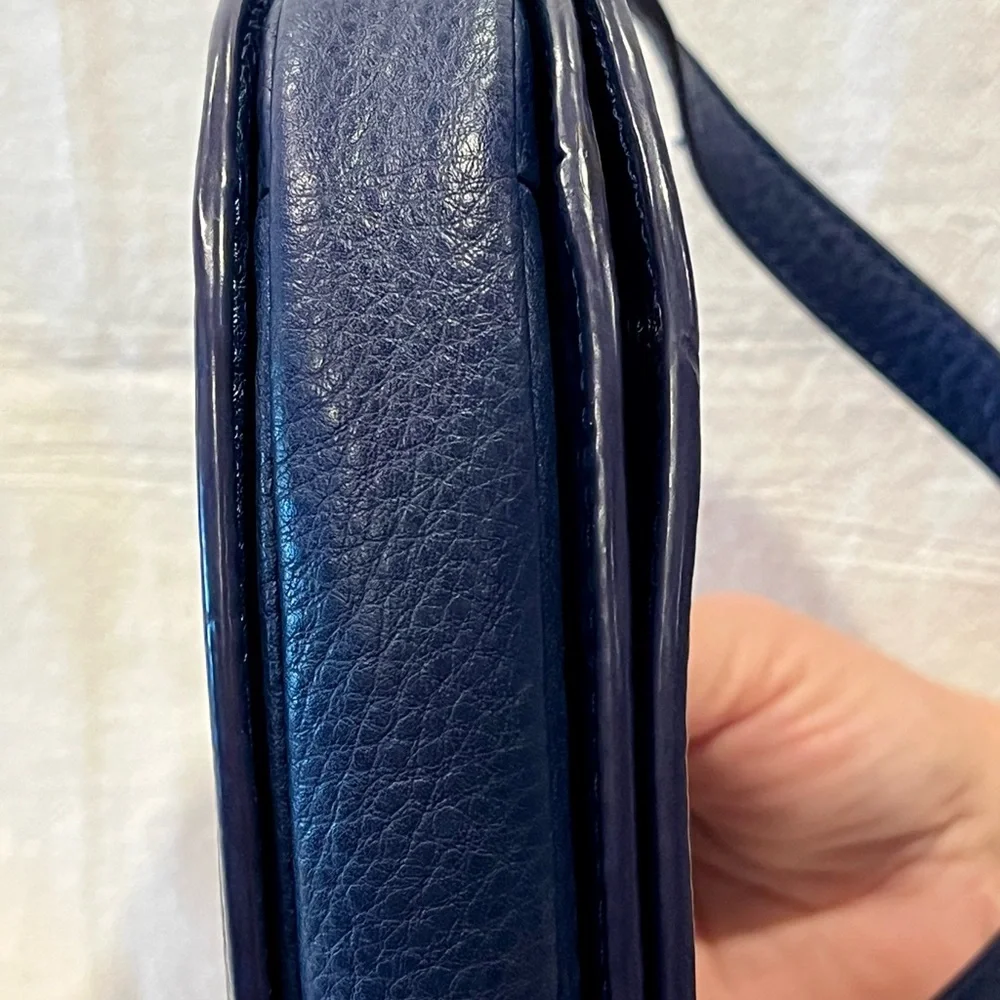 EUC Tory Burch Stunning Blue Shoulder/Crossbody Bag 
***GET IT QUICK ***!!! - Picture 8 of 11